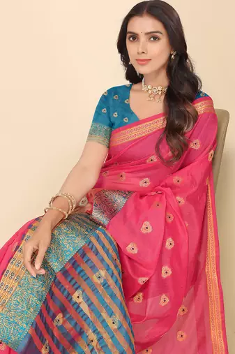 Pink Jacquard Cotton Blend Golden Zari Butta Butti Woven Maheshwari Saree With Blouse Piece