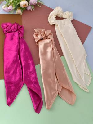 Set of 3 knot scrunchies ponytail holder 1