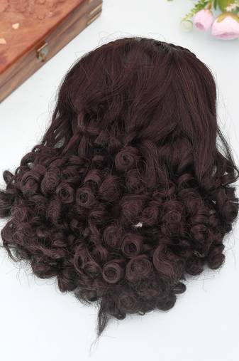 Curly hair extension with hairclip