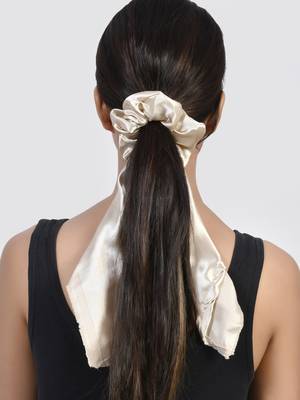 Set of 3 knot scrunchies ponytail holder 2