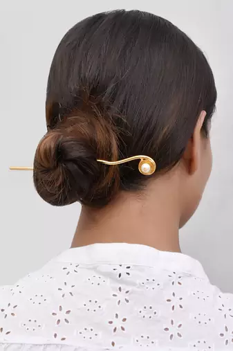 Pearl gold plated geisha hair stick accessory