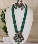 Semi precious beads with victorian pendant set