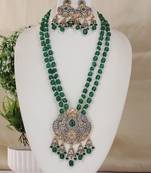 Semi precious beads with victorian pendant set