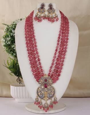 Semi precious beads with victorian pendant set 1