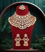 Maroon color kundan necklace set