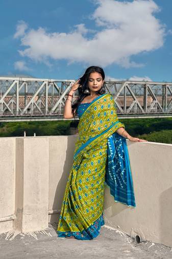 Green Printed Cotton Cotton Sarees