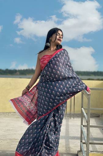 Grey Printed Cotton Cotton Sarees