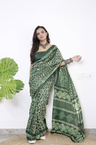 Green Printed Cotton Cotton Sarees