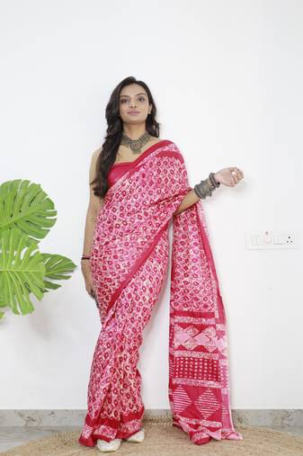 Red Printed Cotton Cotton Sarees