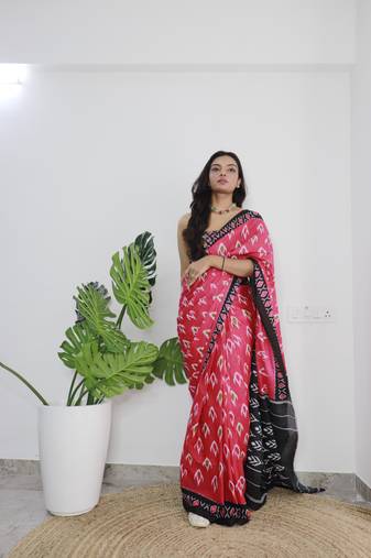 Red Printed Cotton Cotton Sarees