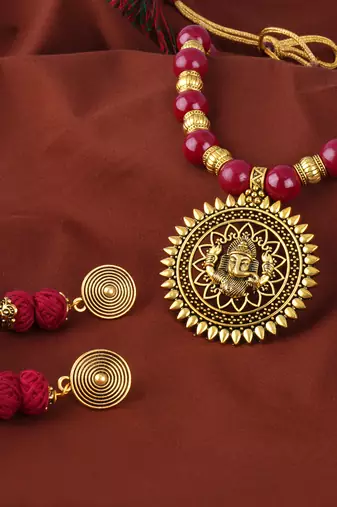 Gold plated oxidized german ganesha beaded necklaces set with adjustable thread for women and girls.