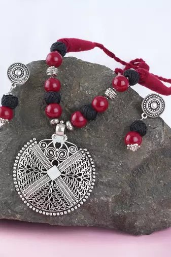 Silver plated oxidized german beaded necklaces set with adjustable thread for women and girls.(maroon & black)