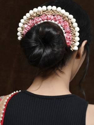 Women peach & gold toned embellished hair accessory set 2