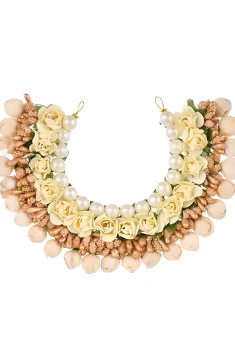 Women cream & gold toned embellished hair accessory set
