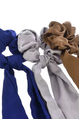 Women multicolored set of 3 scarf hair scrunchies ponytail holders