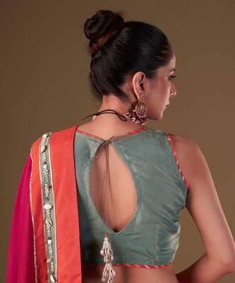 Fuchsia Pink Dolla Silk Classic Saree Set 4