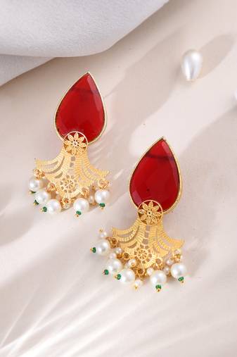 Gold plated pearl red stone drop earrring