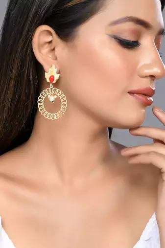 Gold plated drop earring