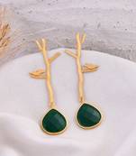 Glod plated green stone drop earring