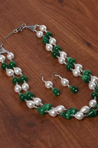 Semi precious beads n shell pearls necklace set