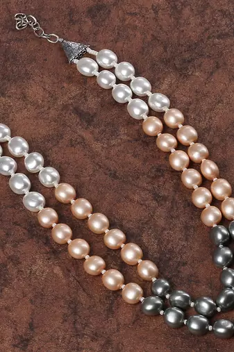 Fancy shell pearls necklace set