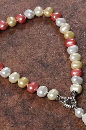 Beautiful egg shape shell pearls necklace set