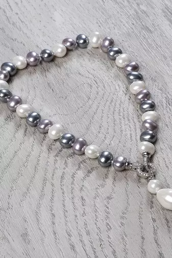 Beautiful egg shape shell pearls necklace set