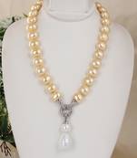 Beautiful egg shape shell pearls necklace set