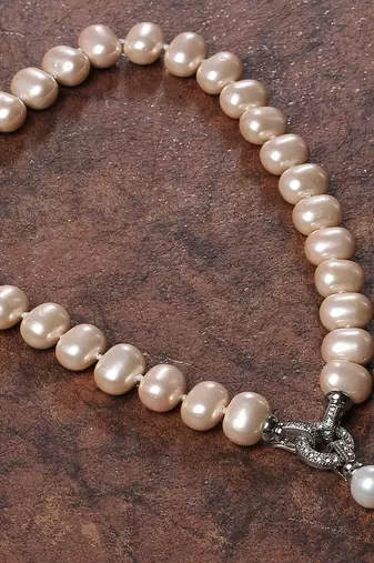 Beautiful egg shape shell pearls necklace set
