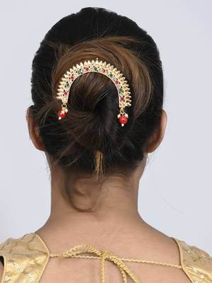 Gold plated traditional wedding hair accessory 1