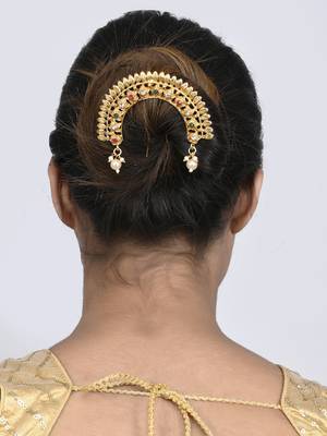Gold plated traditional wedding hair accessory 1