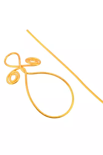 Gold plated metalic hair bun pin