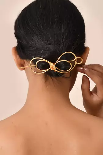 Gold plated metalic hair bun pin