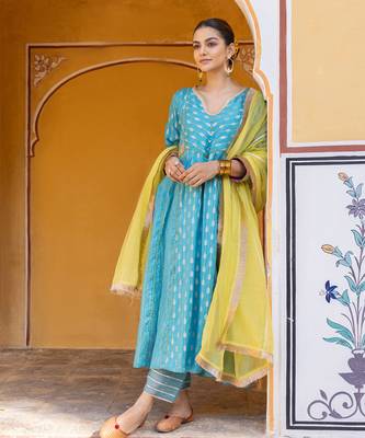 Turquoise blue embroidered zari a-line kurta set 5