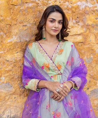 Mint green flared anarkali set with zari floral embroidered motifs 4