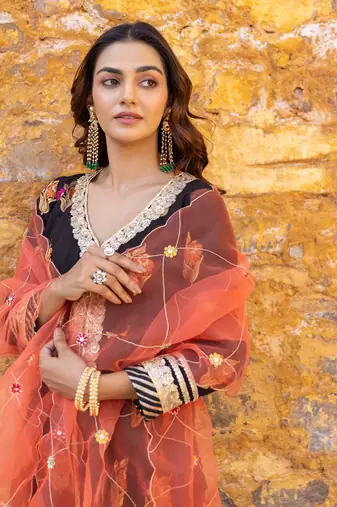 Black flared anarkali set with zari floral embroidered motifs