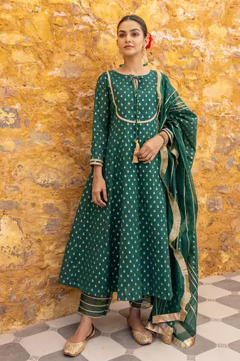 Emerald green chanderi anarkali set with organza dupatta