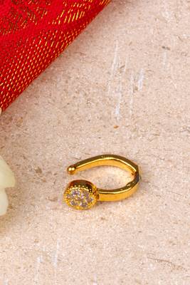 Minimal Gold Plated Tone Nose Pin With Precious Ad Stone 2