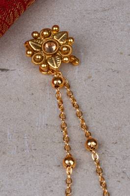 Festive Patterned Gold Plated Nose Ring With Chain 3