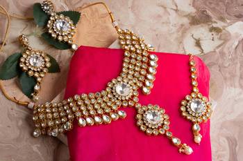 Traditional Bridal Statement Kundan Jewellery Set 2