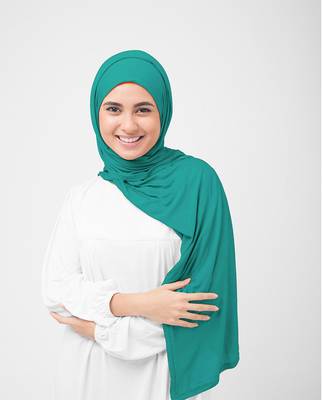Hijab | Dark Forest Green Viscose Jersey Scarf | Silk Route 3