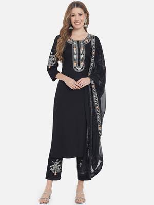 Women Black Kurta Suit Set with Dupatta 1