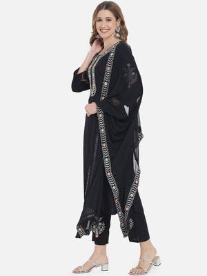 Women Black Kurta Suit Set with Dupatta 2
