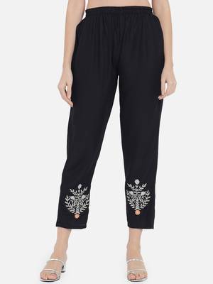 Women Black Kurta Suit Set with Dupatta 7