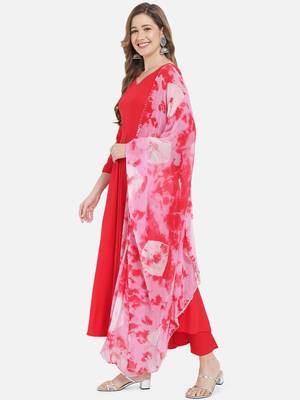 Women Solid Red Kurta Set with Dupatta 5