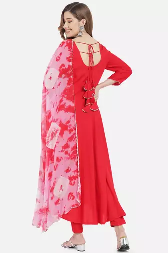 Women Solid Red Kurta Set with Dupatta