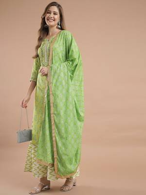 Women Lime Green Cotton Kurta Set with Dupatta 5
