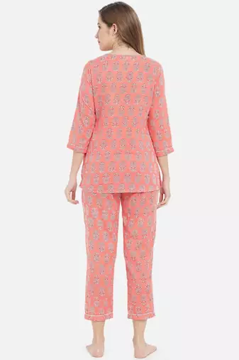 Women Floral Peach Night Suit