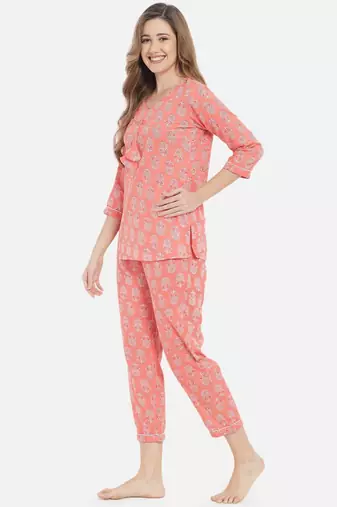 Women Floral Peach Night Suit