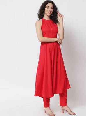 Women Red Kurta Set with Dupatta 6